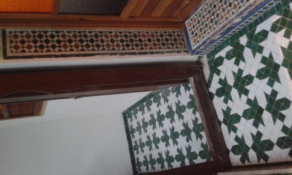 Riad Mikou Fez Bagian luar foto