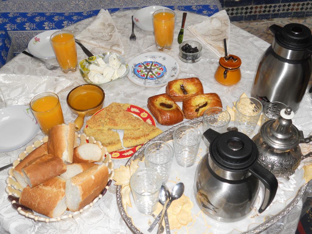 Riad Mikou Fez Bagian luar foto