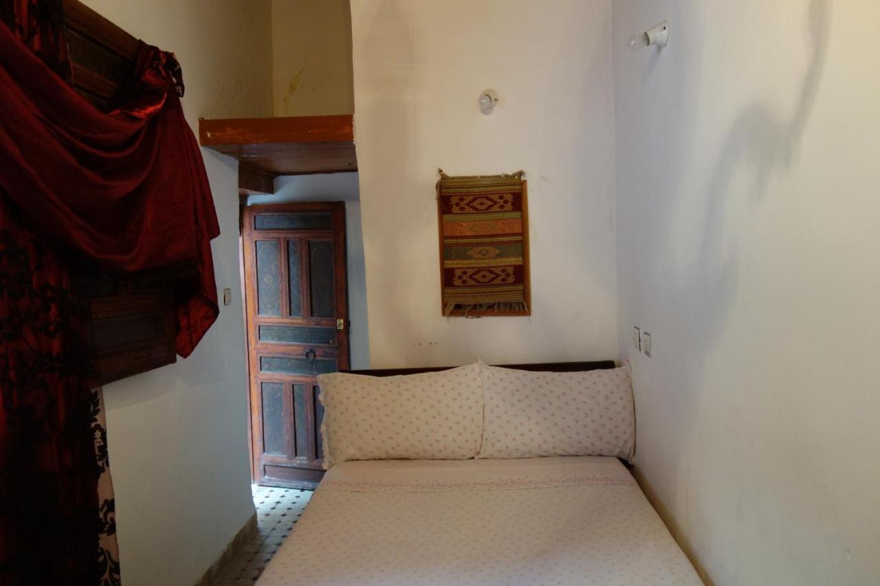 Riad Mikou Fez Bagian luar foto